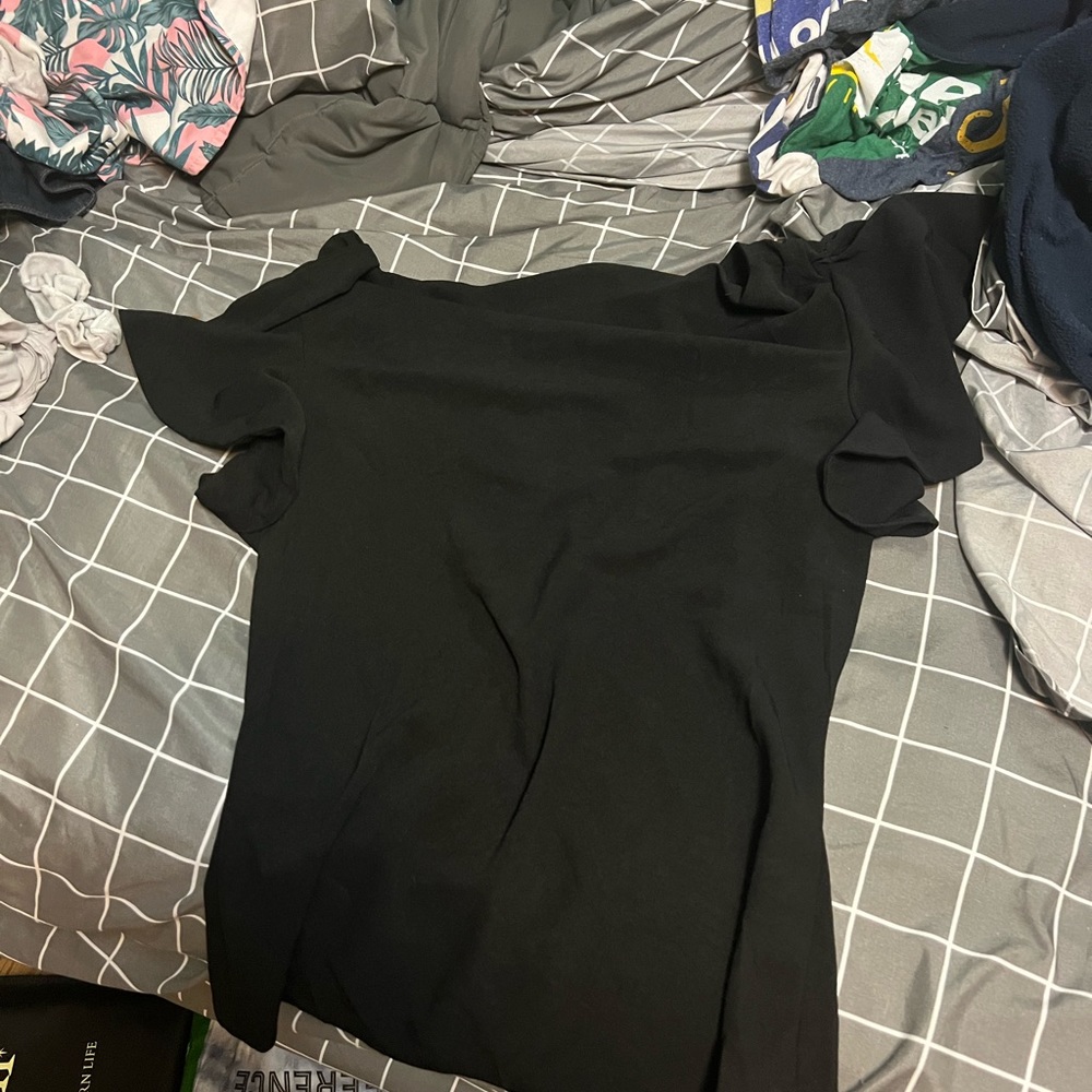 UV flutter sleeve top